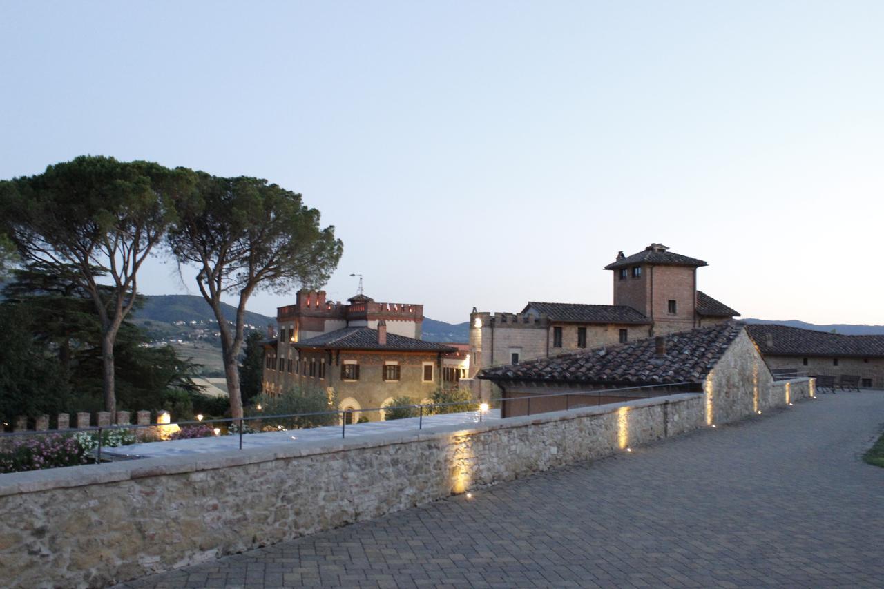פרוג'ה Borgo Dei Conti Resort Relais & Chateaux מראה חיצוני תמונה